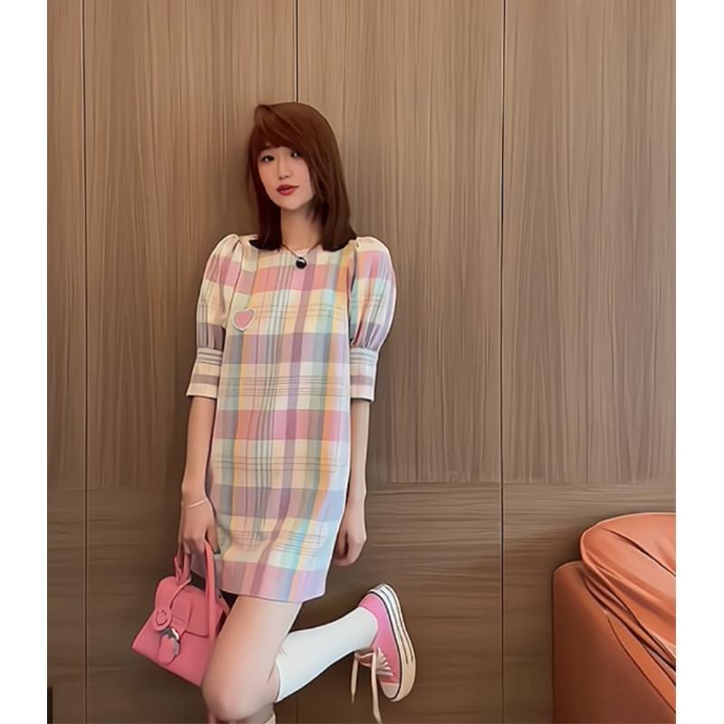 Huachacha Puff tay ngắn cổ tròn kẻ sọc váy midi thẳng