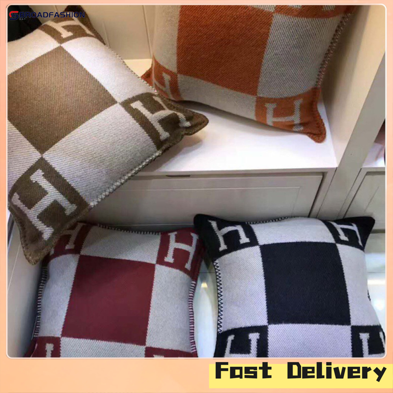 Broadfashion Nordic Style H Pattern Home Throw Pillow Cover Home Sofa Decor ราคา 578 บาท*ส่งฟรี