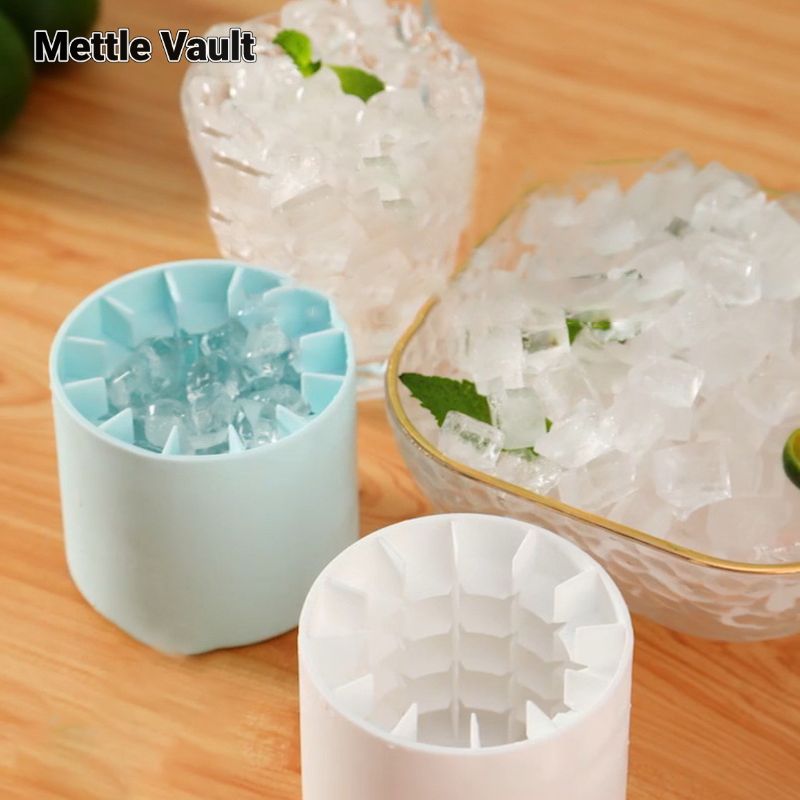 Mettle Vault Silicone Ice Cube Maker for Easy Storage and Serving ราคา 27 บาท*ส่งฟรี