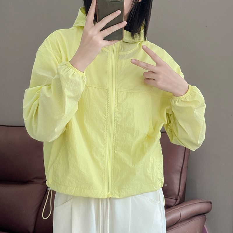  Áo khoác quần áo chống nắng nữ mùa hè 2025 áo khoác ngoài mỏng mới cộc RộNg Áo khoác đơn giản áo khoác chống nắng đa năng cho nữ 