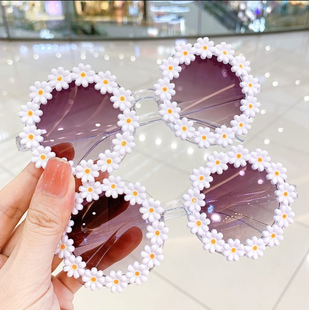 badgeSummer Children Girls Flower Sunglasses Cute Acrylic Flower Outdoor Sun Protection Sun Glasses Kids Girls Boys UV400 Eyewear