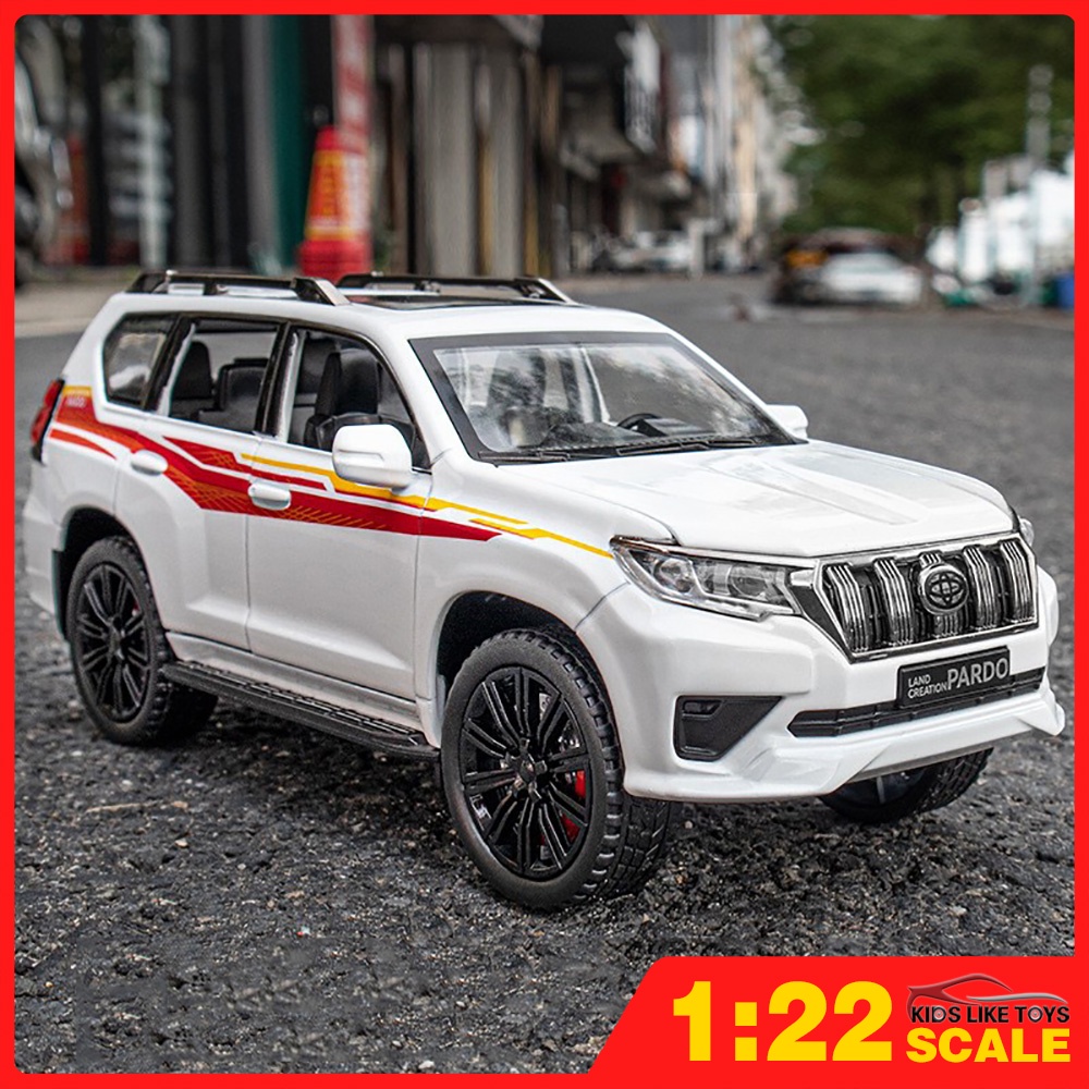 KLT 1:22 Toyota Prado ORV Metal Alloy Toys Car Model Diecast Vehicle For Boys Kids Simulation Sound Light Effect Gift Hobbies Collection ราคา 437 บาท*ส่งฟรี