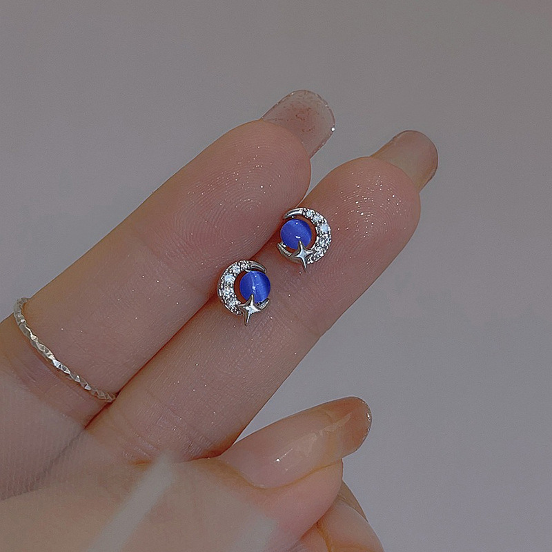 Trăng sao Sapphire Bông tai cho phụ nữ ánh sáng mùa hè sang trọng trăng sao Bông tai đá zicon đơn giản thời trang bông tai