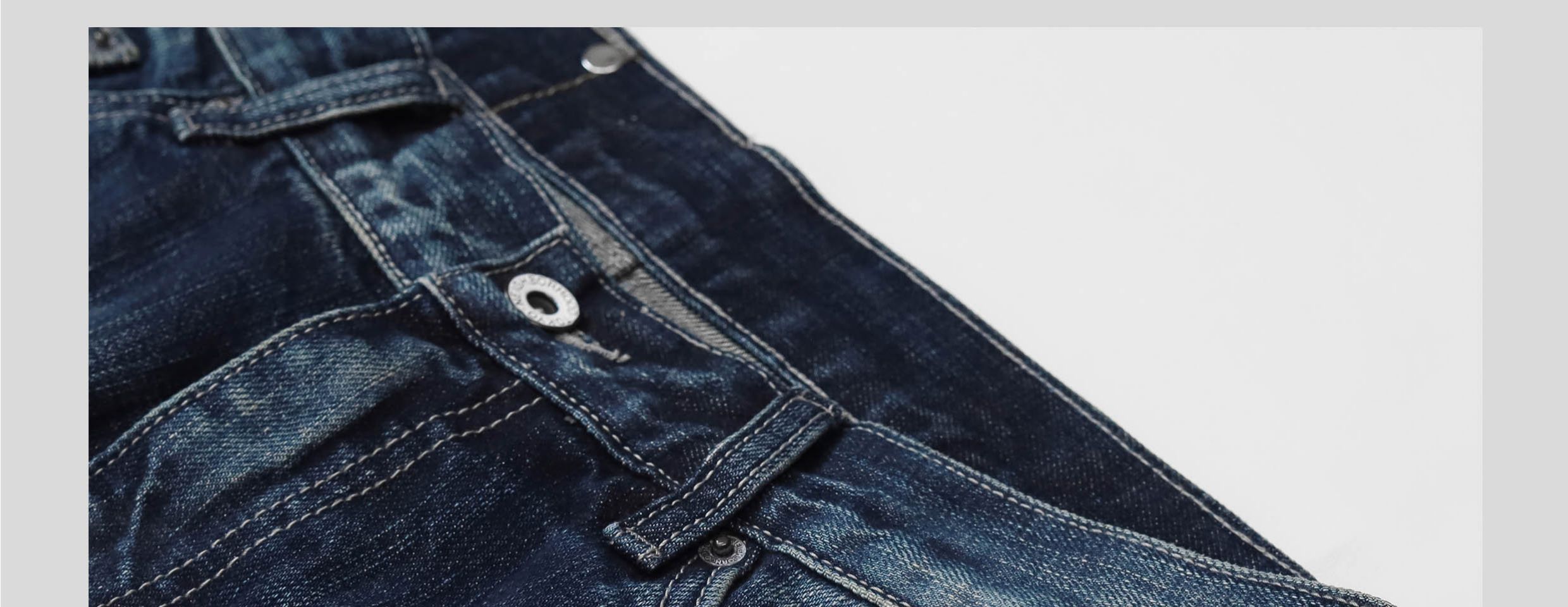 2024 Japanese Heavy Fashion Men's Trousers Casual loose and versatile retro rainy night butcher jeans