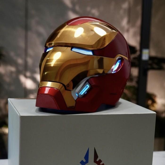helmet iron man untuk dijual Iron-Man MK5 Silver Motorized Cosplay Helmet, Voice, Touch & Remote Control This state Helm Iron Man Asli -