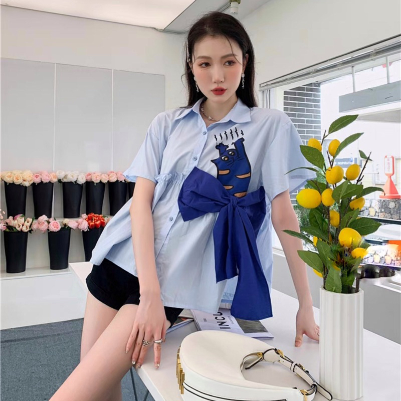Áo sơ mi tay ngắn dáng baby doll nhún eo phối nơ in hình