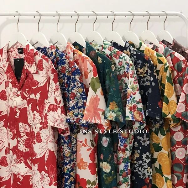 เสื้อลายสงกรานต์ สื้อฮาวาย เสื้อลายใหม่ล่าสุด เสื้อลายดอก เสื้อยืดท่องเที่ยววันหยุด ราคา  9 บาท*ส่งฟรี