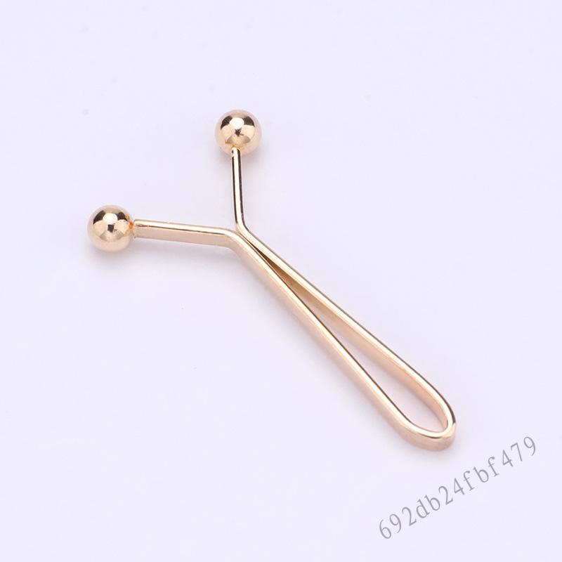 คลิปหนีบเอวปรับได้ - หัวเข็มขัดและที่ใส่ผ้าพันคอ ราคา 179 บาท*ส่งฟรี