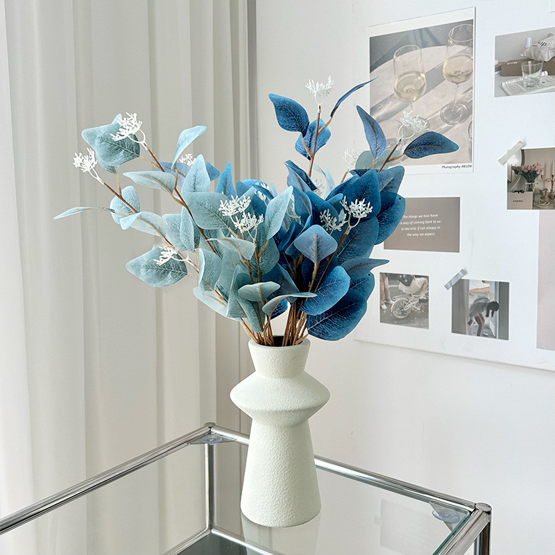 Lá bạch đàn nhiều màu, lá bạch đàn trang trí nhà xinh xắn - Gọn Decor