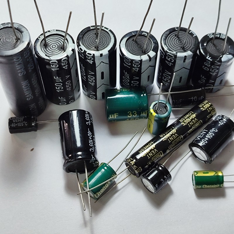 thumbnail image 2 of CX 10-Pack 450V 22uF 105°C Aluminum Electrolytic Capacitors - 13x20mm, ±20% 2 of 4