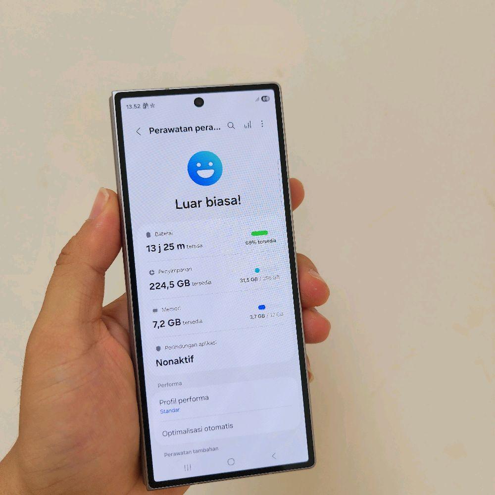 Samsung Galaxy Z Fold 6 5G Ram 12GB/Rom 256GB Silver Shadow Harga 16,359,000 rupiah*Gratis Ongkir