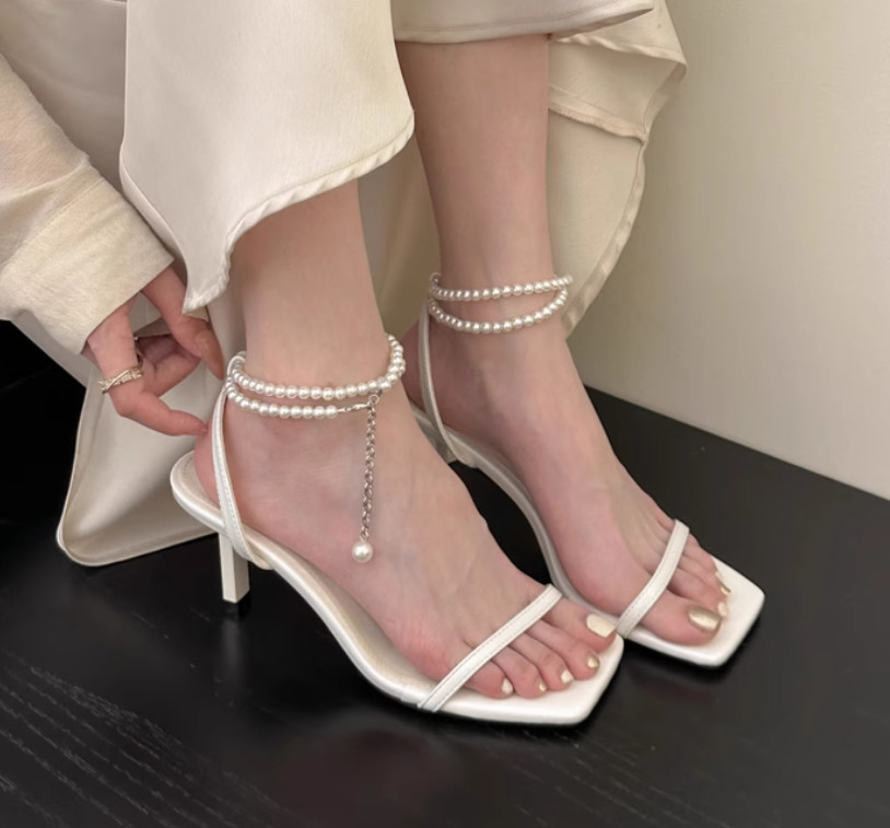 Giày cao gót mysstore 7p vòng châu đính ngọc mũi vuông cg-0797