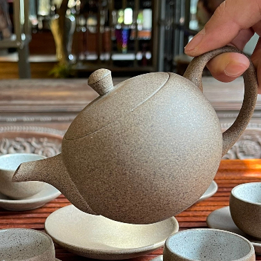 Mộc Hoàng Sa - Bộ Ấm Chén Bát Tràng Cao Cấp - Ấm Trà Hồng Sa Bát Tràng Nghệ Nhân Phạm Thế Anh Hoàng 