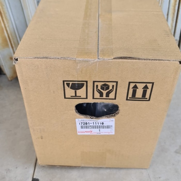 turbocharger Turbo Toyota Hilux REVO GR sport Diesel ORI 17201-11110 Harga 25,590,000 rupiah*Gratis Ongkir