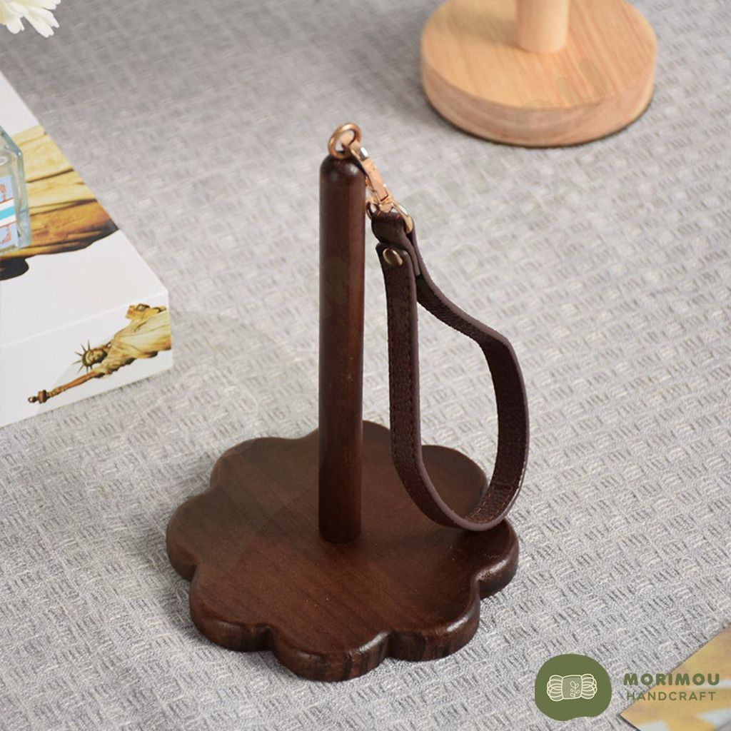 Wooden Wrist Yarn Holder | Portable Handheld Yarn Stand | Crochet Knitting Tool | Smooth Spinning Yarn Organizer