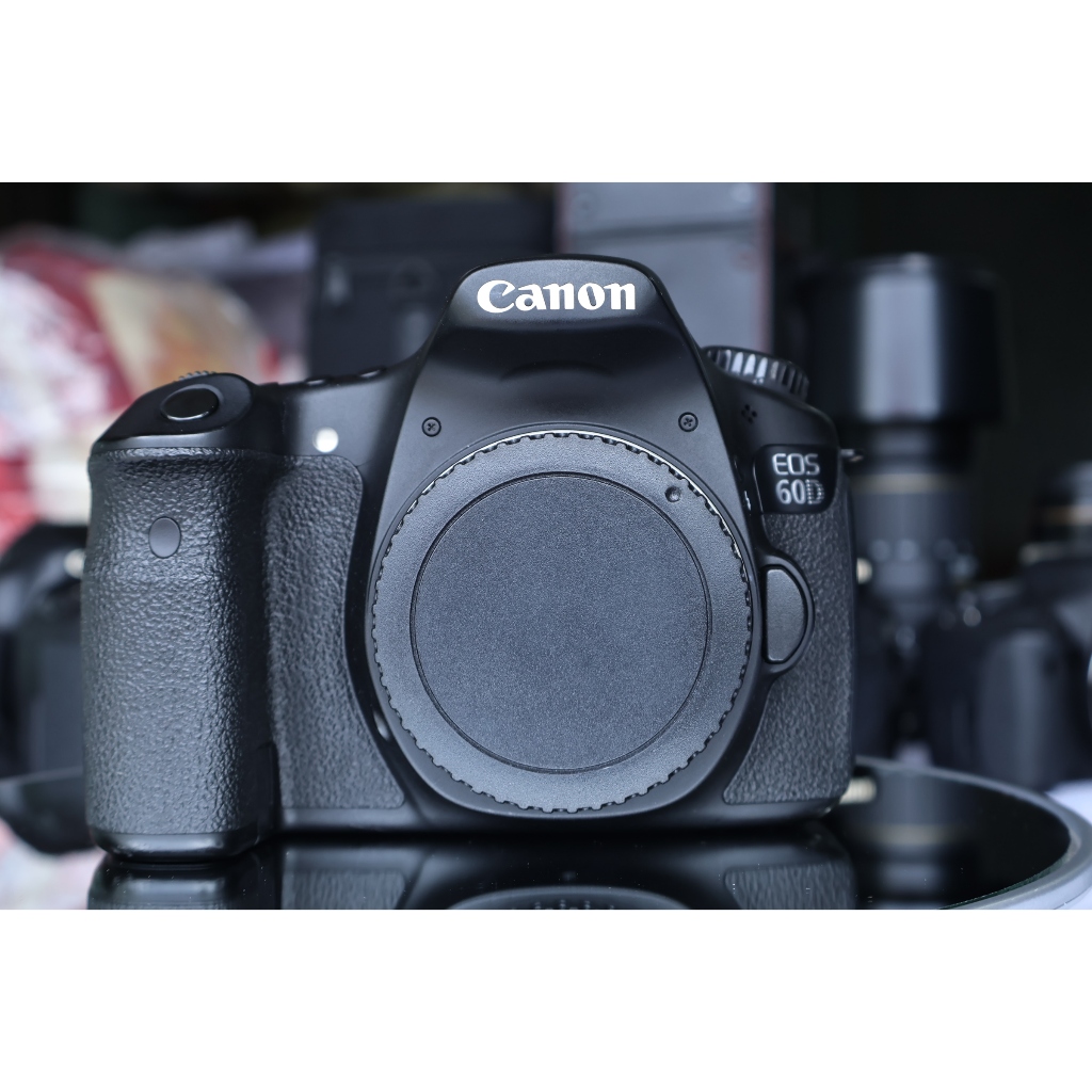 Canon 60 cực đẹp (Máy mới - màn xoay lật)