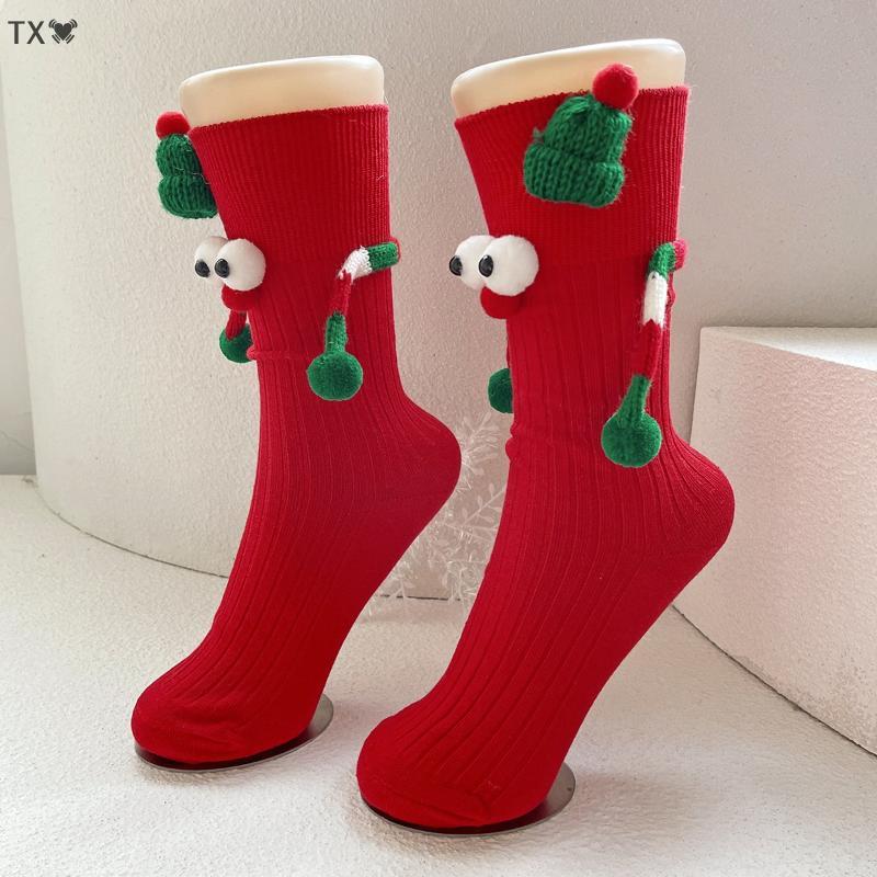 TX🏮💓🧧 Giáng sinh phim hoạt hình vớ dễ thương giữa ống vớ thời trang và đa năng của nam giới và phụ nữ của mùa thu và mùa đông vớ hợp thời trang phong cách mới Giá 62,608 Đồng*Miễn phí vận chuyển