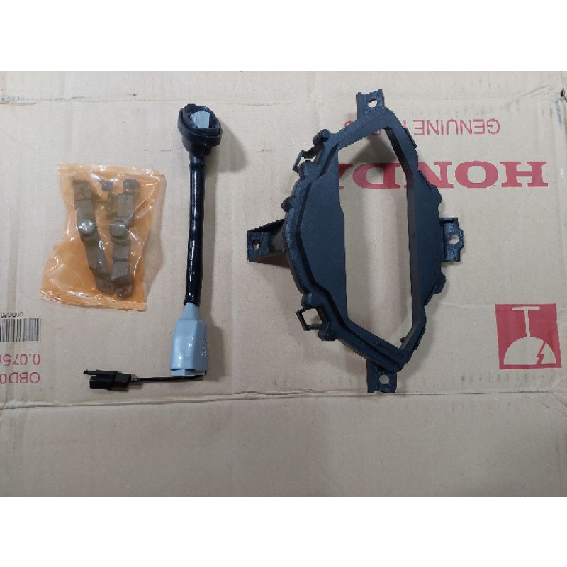 Bợ và cáp đồng hồ winner X gắn winner V1