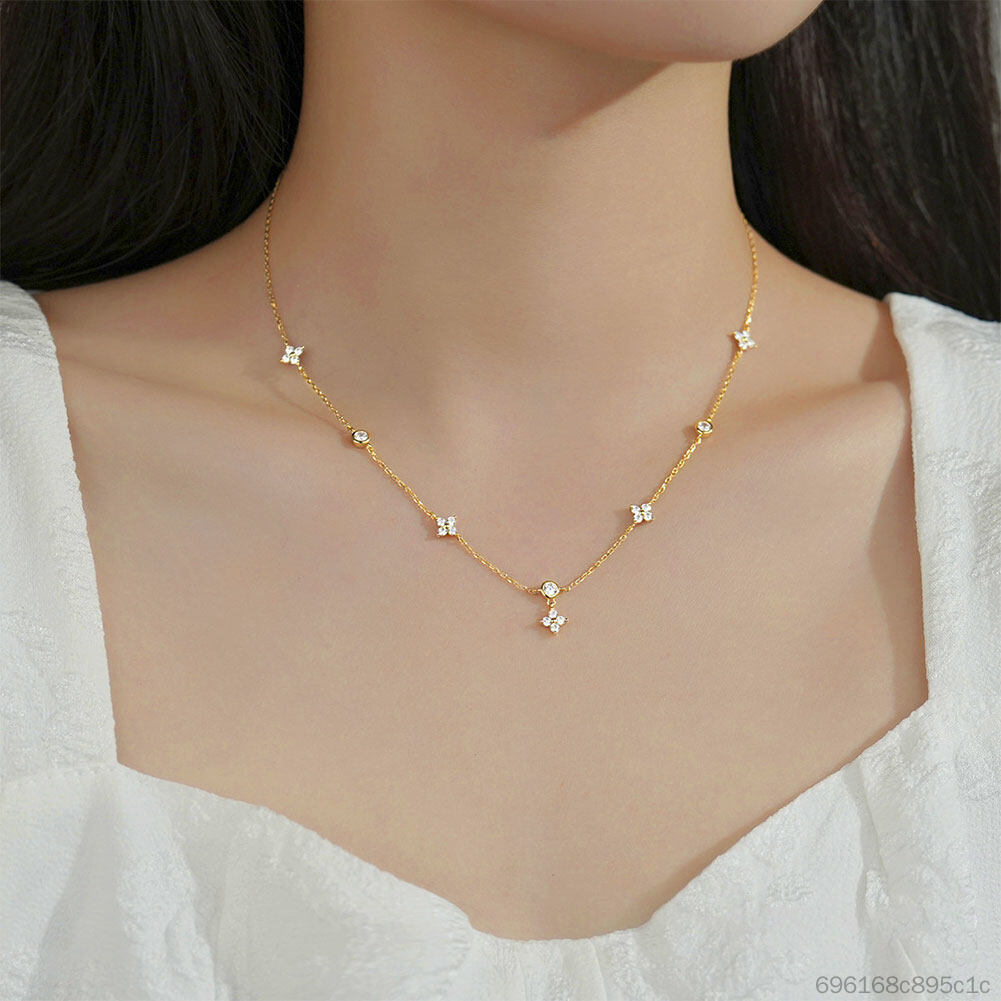 สร้อยคอ Silver Four Leaf Clover - โซ่กระดูกไหปลาร้าพู่หรูหราสำหรับผู้หญิง ราคา 31 บาท*ส่งฟรี