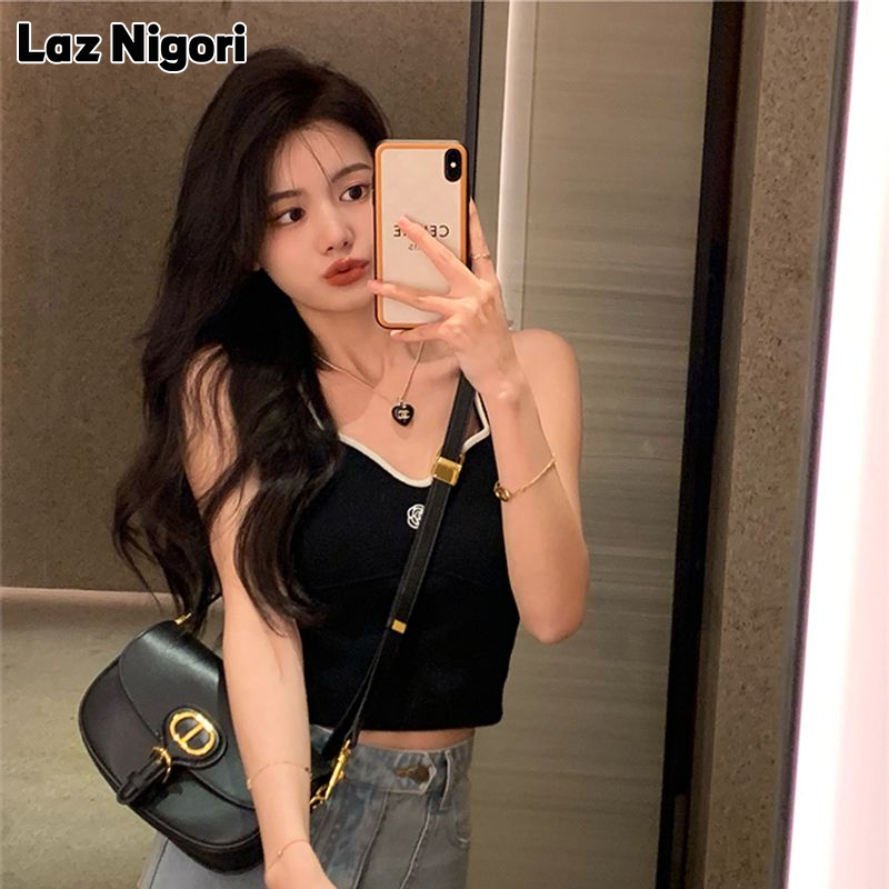 Laz Nigori Women's Knitted off-the-Shoulder Short Top ราคา 71 บาท*ส่งฟรี