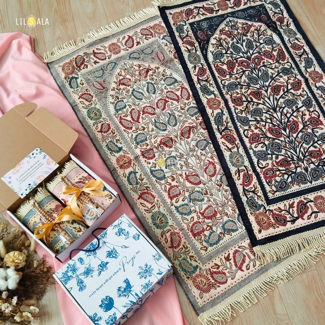 Sajadah Couple Bfitrah2 Kado pernikahan Free Tasbih Hampers Anniversary hadiah Nikah Souvenir Parcel Lโฆ