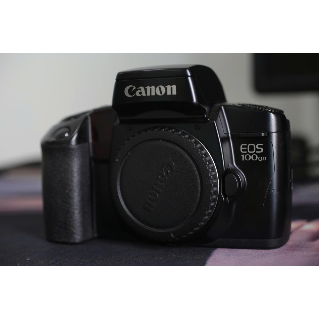 Máy ảnh phim canon 100qd (Ngoại đẹp, chưa kèm lens) (Hoạt động tốt - vui lòng tự tìm hiểu trước)