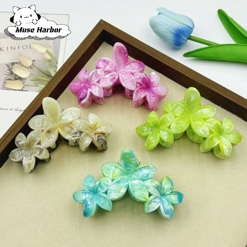 Muse Harbor คลิปผมรูปดอกไม้สไตล์มาร์เบิลหรูหราสำหรับผู้หญิง ราคา 15 บาท*ส่งฟรี