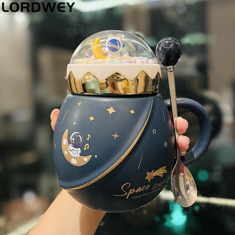 Astronaut Series Ceramic Mug with Lid Spoon Cute Business Gift Box Creative Ceramic Coffee Tea Cup Holiday Birthday Girls Gifts ราคา 752 บาท*ส่งฟรี