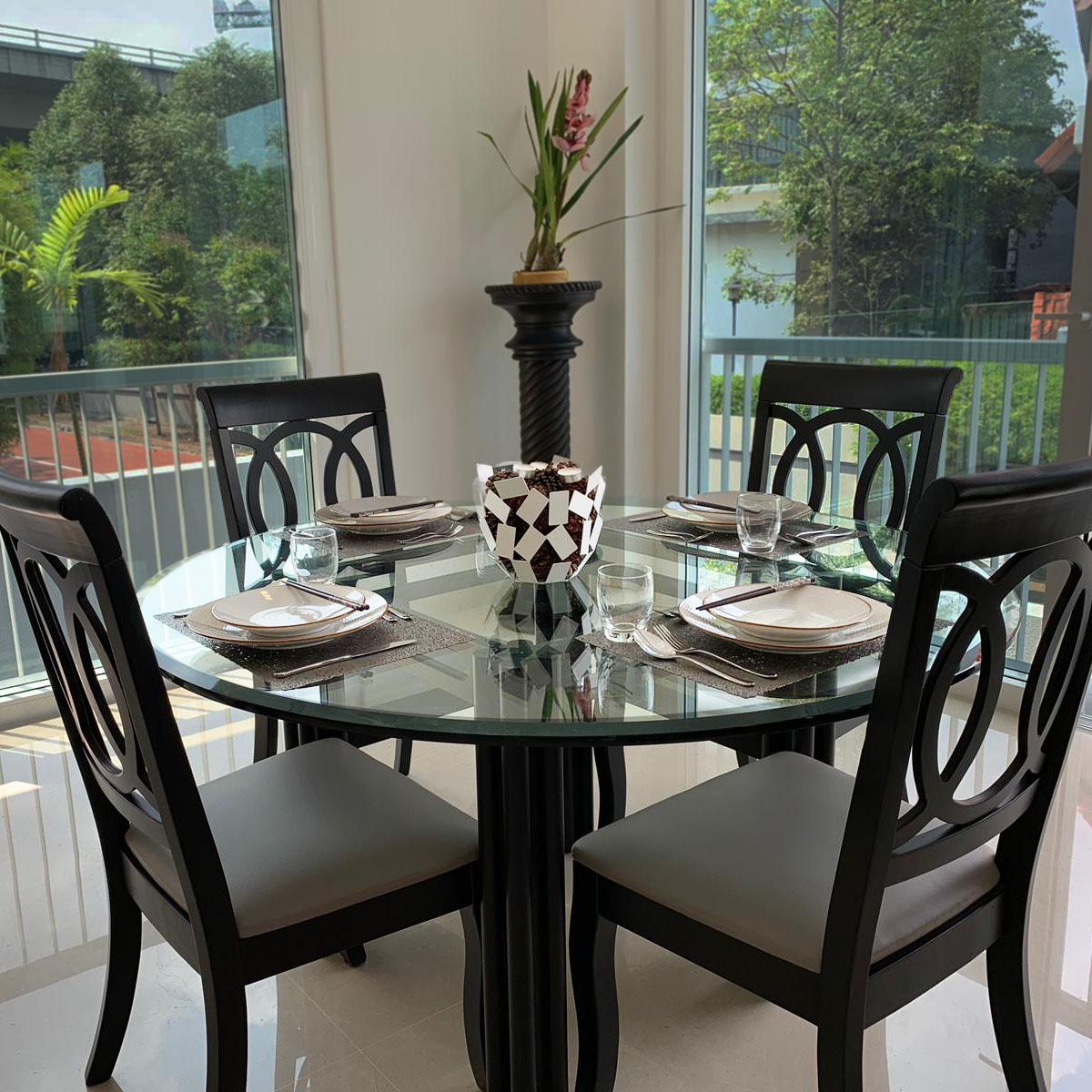 Glass Top Dining Table (Solid Wood Leg)