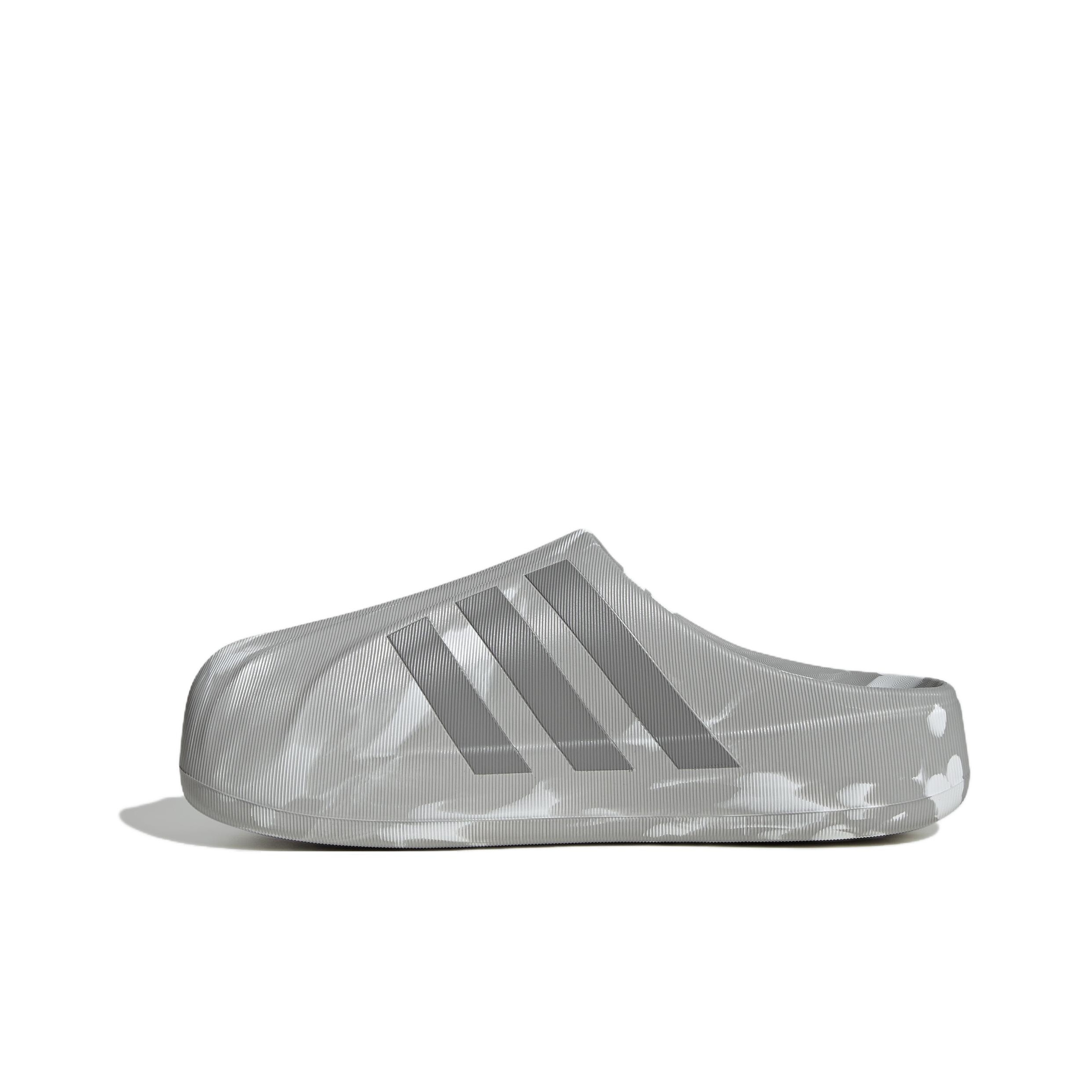 รองเท้าแตะผู้ชาย adidas Originals AdiFOM SUPERSTAR MULE ปิดนิ้วเท้าที่สะดวกสบายและอินเทรนด์ผู้ชายสีเทา JI3154 ราคา 18,644 บาท*ส่งฟรี