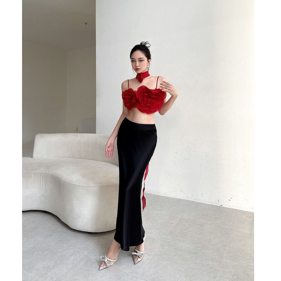 Áo Quây Red Poppy Kèm Dây Hoa LSEOUL A23032666 + Chân Váy Đuôi Cá Lụa CV23030632