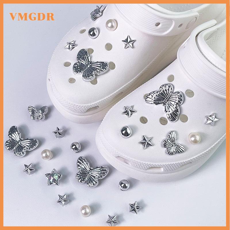 HOT เครื่องรางรองเท้า10 13ชิ้นถอดได้รองเท้าผีเสื้อสีเงินสำหรับเด็กผู้หญิงรองเท้าฤดูร้อนของขวัญแบบทำมือ ราคา 23 บาท*ส่งฟรี