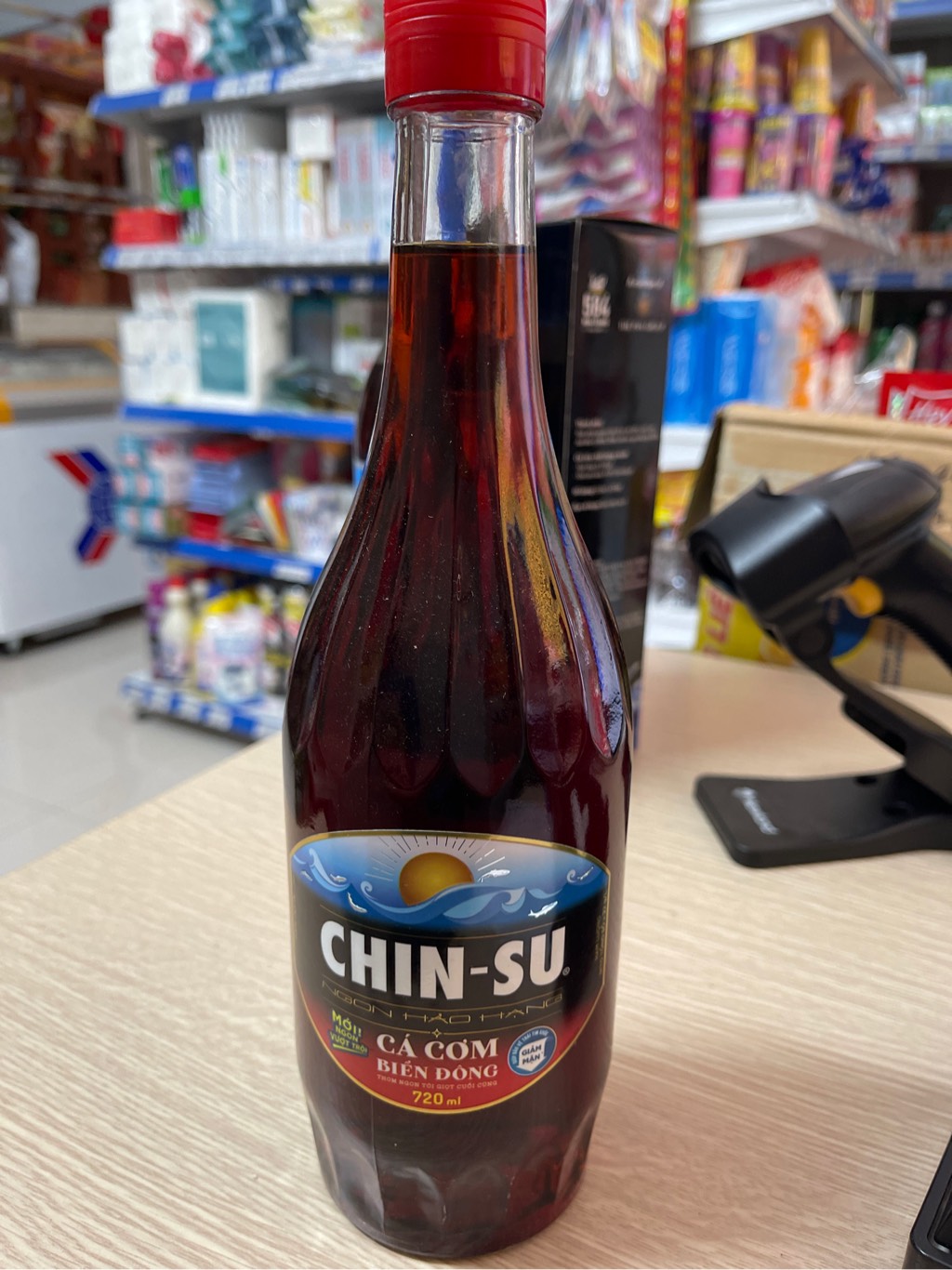Nước mắm Chinsu cá cơm biển đông 20 độ đạm chai 720ml Chinsu cá cơm 720ml