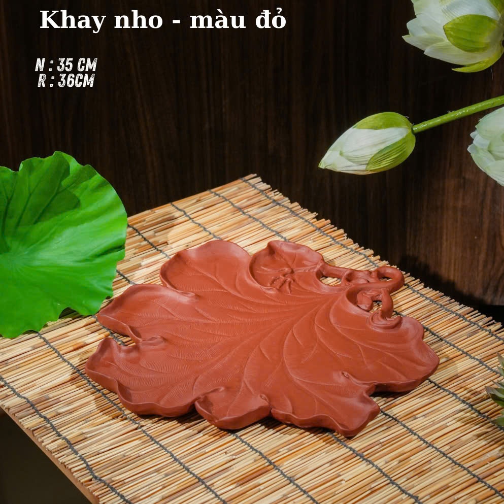 Ấm chén tử sa Bát Tràng đắp nổi hoa tùng đen