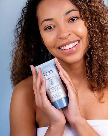 TiZO3 Facial Mineral Sunscreen and Primer, Tinted Broad Spectrum SPF 40 with Antioxidants, Sheer matte finish, Fragrance-Free, Oil-Free_voghion.com