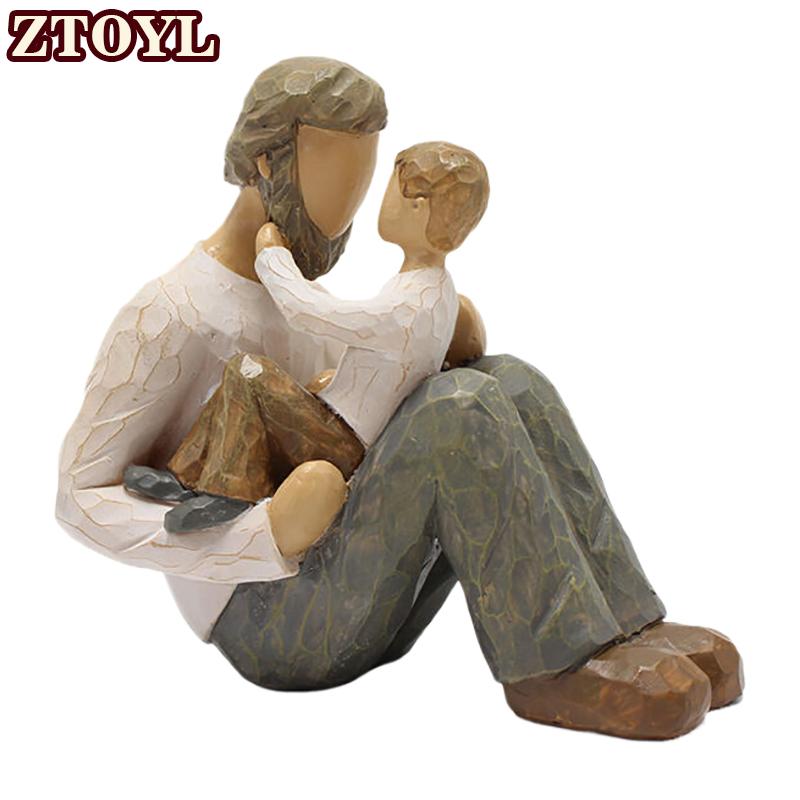 ZTOYL รูปปั้นพ่อและลูกชายรูปปั้นเรซิ่นประดับครอบครัวงานฝีมือสำหรับบ้านห้องนอนห้องนั่งเล่นโต๊ะตกแต่ง ราคา 203 บาท*ส่งฟรี