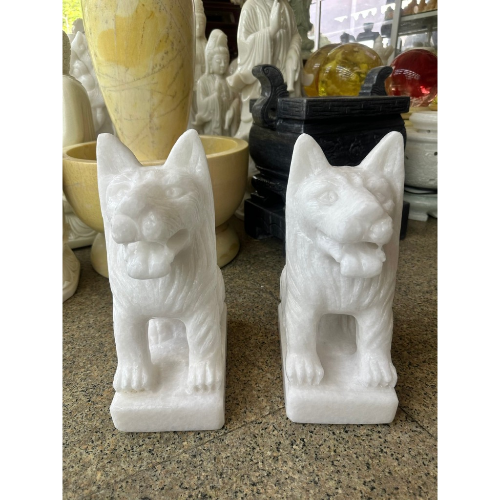 Cặp tượng chó đá cẩm thạch trắng gác cổng Giá  1,290,000 Đồng*Miễn phí vận chuyển