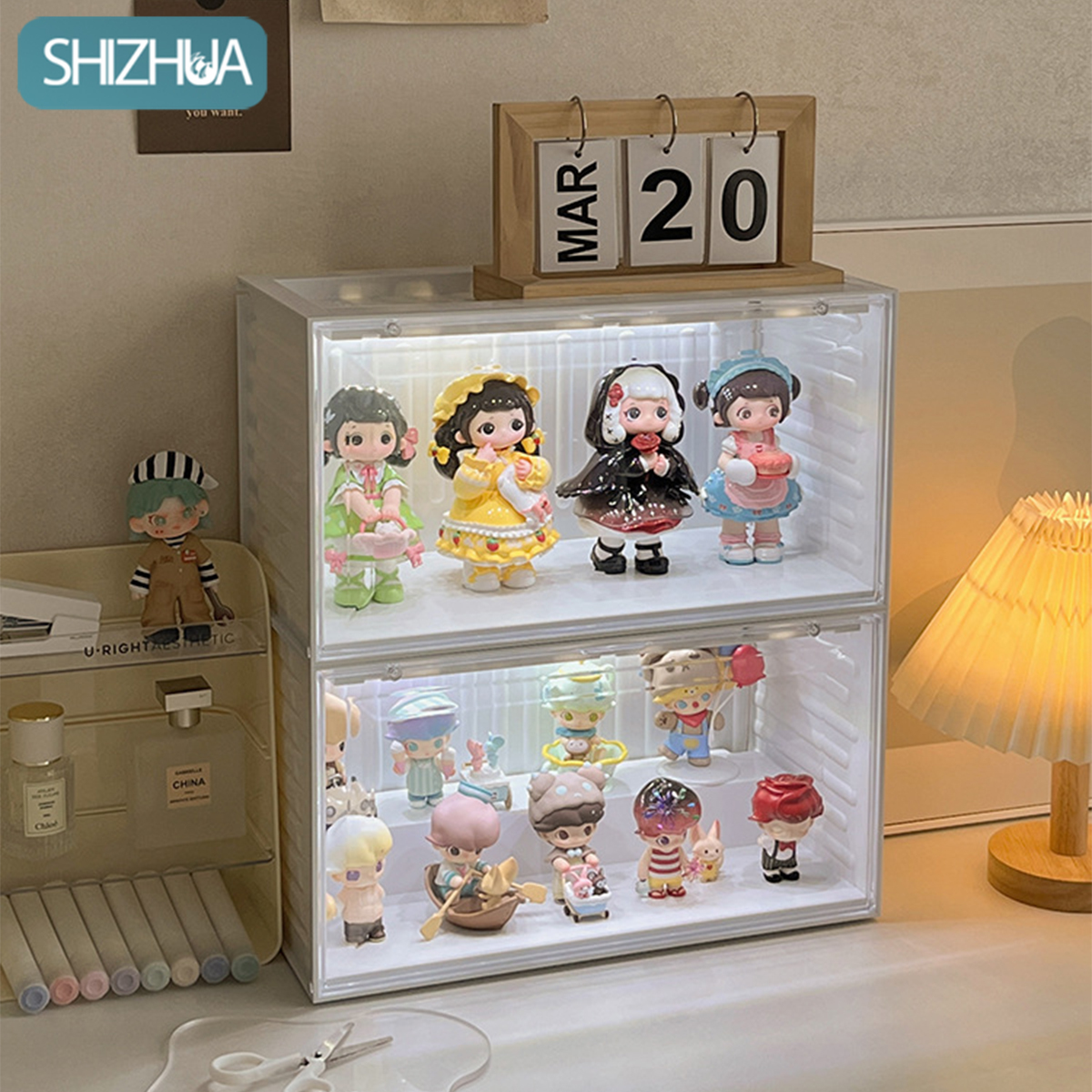 ที่เก็บโมเดล กล่องโมเดลสี พร้อมไฟ กล่องใส่ตุ๊กตา กล่องใส มีฝาปิด ใส่ตุ๊กตากันฝุ่นวางซ้อนกันได้ ราคา 164 บาท*ส่งฟรี