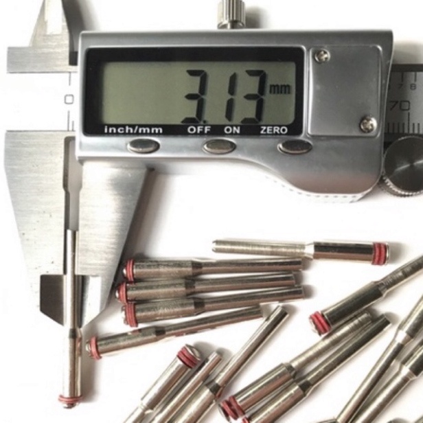 Trục kẹp đĩa lỗ vít 2mm cán 3,17mm