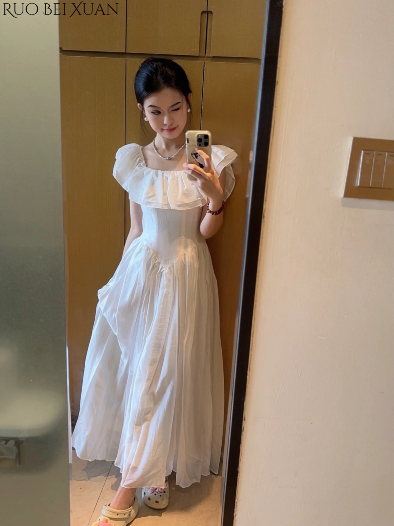 Ruo Bei Xuan French style small flying sleeves ruffle dress for women summer sweet white fairy dress temperament slim square collar long skirt ราคา 335 บาท*ส่งฟรี