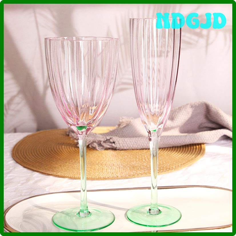 NDGJD 1pcs 240-380Ml Leaves Veins Goblet Elegant Art Red Wine Champagne Glass Family Restaurant Holiday Drinkware Gift Cup KTDKT