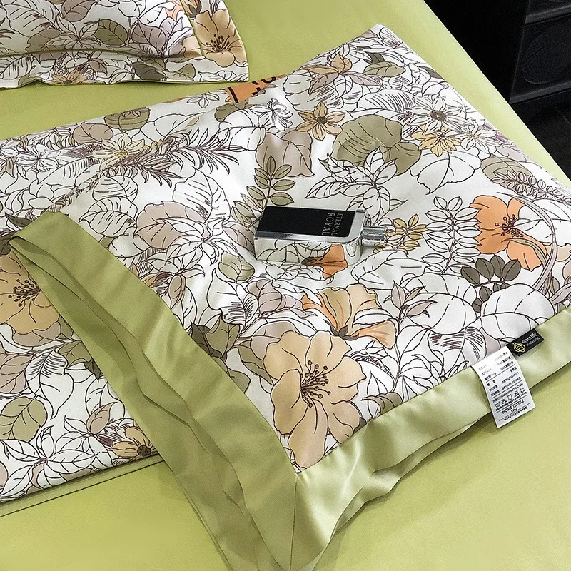 （skin-friendly） High End Spring Summer Quilt and Pillowcase Luxury Cooling Feeling Blanket Summer Thin Comforter Bedding Sets Washable Quilts ราคา  4,508 บาท*ส่งฟรี