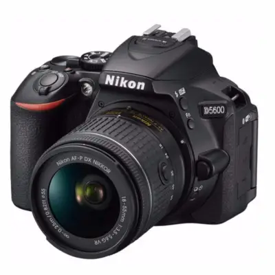 Nikon D5600 + AF-P 18-55mm f3.5-5.6G VR kit(Black) +SD32GB/Nikon bag (12 months warranty)