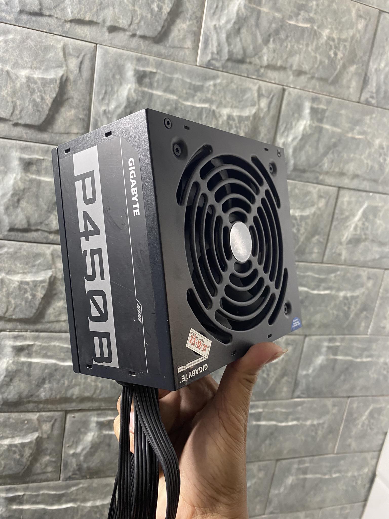Nguồn máy tính gigabyte p450b - 80 plus bronze đã sử dụng đẹp zin còn bảo hành chính hãng 2025