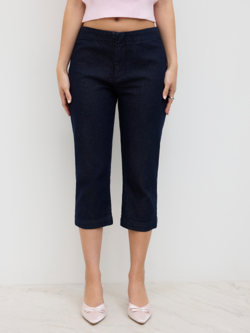 Cider Stretch Denim Low Rise Straight Leg Capri Jeans ราคา 1,387 บาท*ส่งฟรี