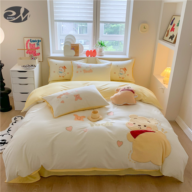 Cute all -piece cotton four -piece pure cotton cartoon embroidery girl bed three -piece student dormitory boy bed sheet quilt ราคา 1,333 บาท*ส่งฟรี