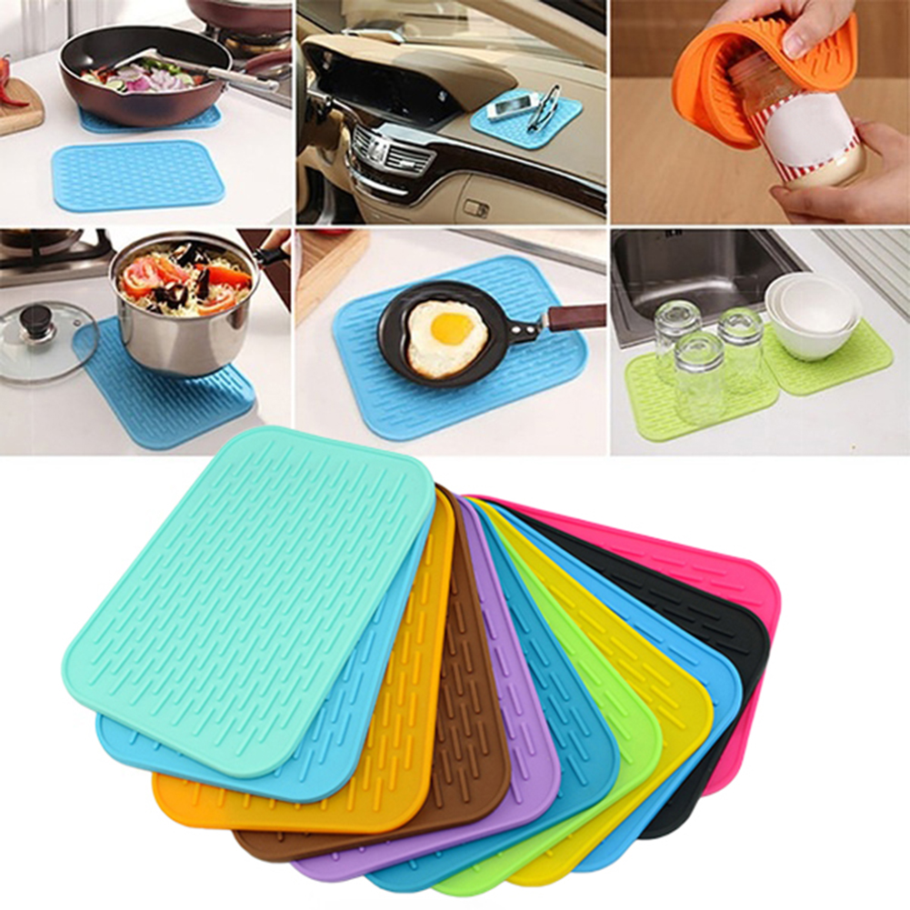 Table Mat Bright Color Heat Insulation Silicone Square Non-slip Pot Holder Pad Kitchen Supplies ราคา 26 บาท*ส่งฟรี
