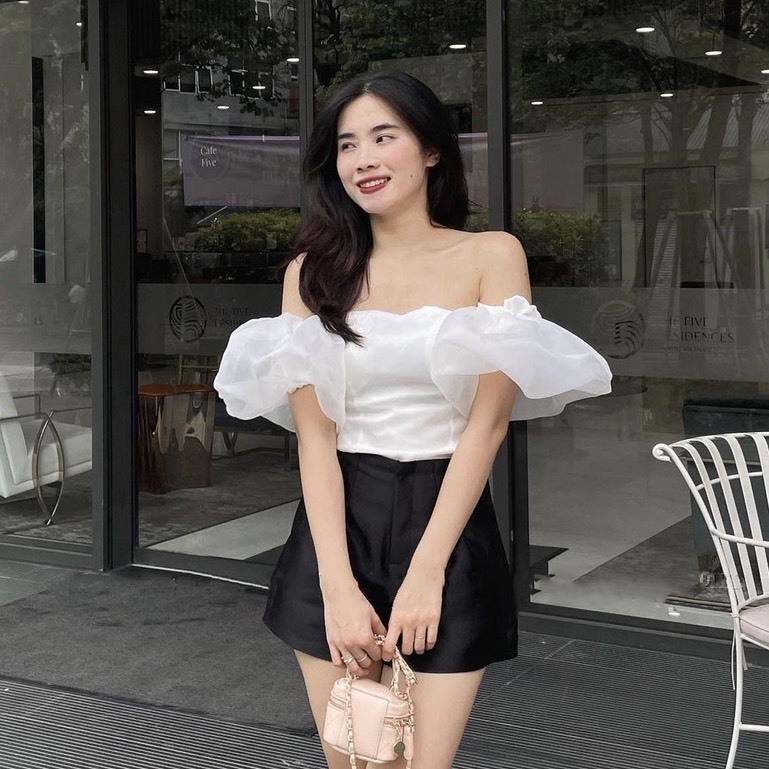 Áo Trễ Vai Voan Hai Tay Ngắn Rời: Phong Cách Nữ Tính và Thanh Lịch TTSLC0219