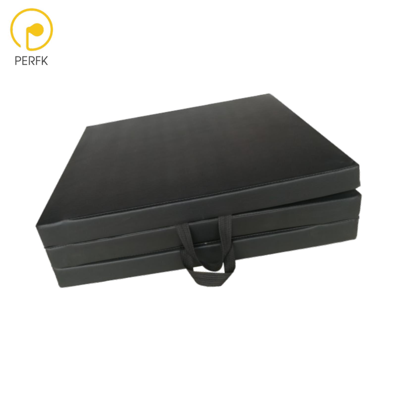 Perfk Three Fold Exercise Mat Easy to Store for Women Men Aerobics Mma Pilates Pad ราคา 31,940 บาท*ส่งฟรี