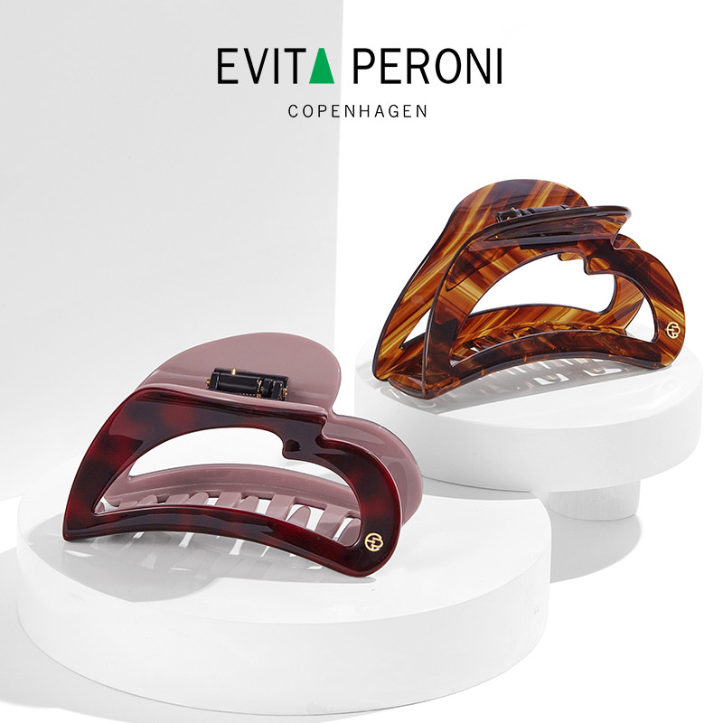 [New-Arrival] Evita Peroni | Fanny Large Shark Is a Large Shark. | Large Shark ราคา 2,831 บาท*ส่งฟรี